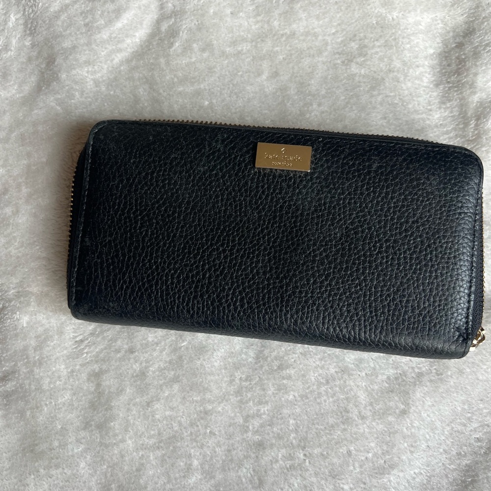Kate Spade Black Textured Wallet with Gold Accent